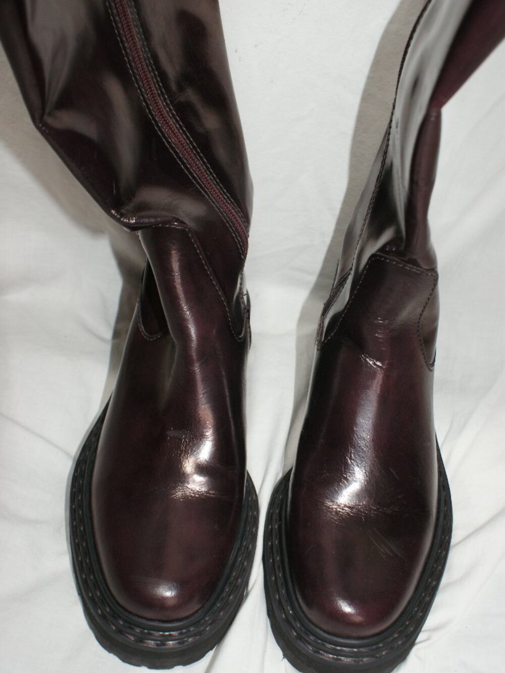 Vince Camuto Wine Leather Lug Sole Tall Boot - 8 - BRAND NEW - Picture 2 of 11